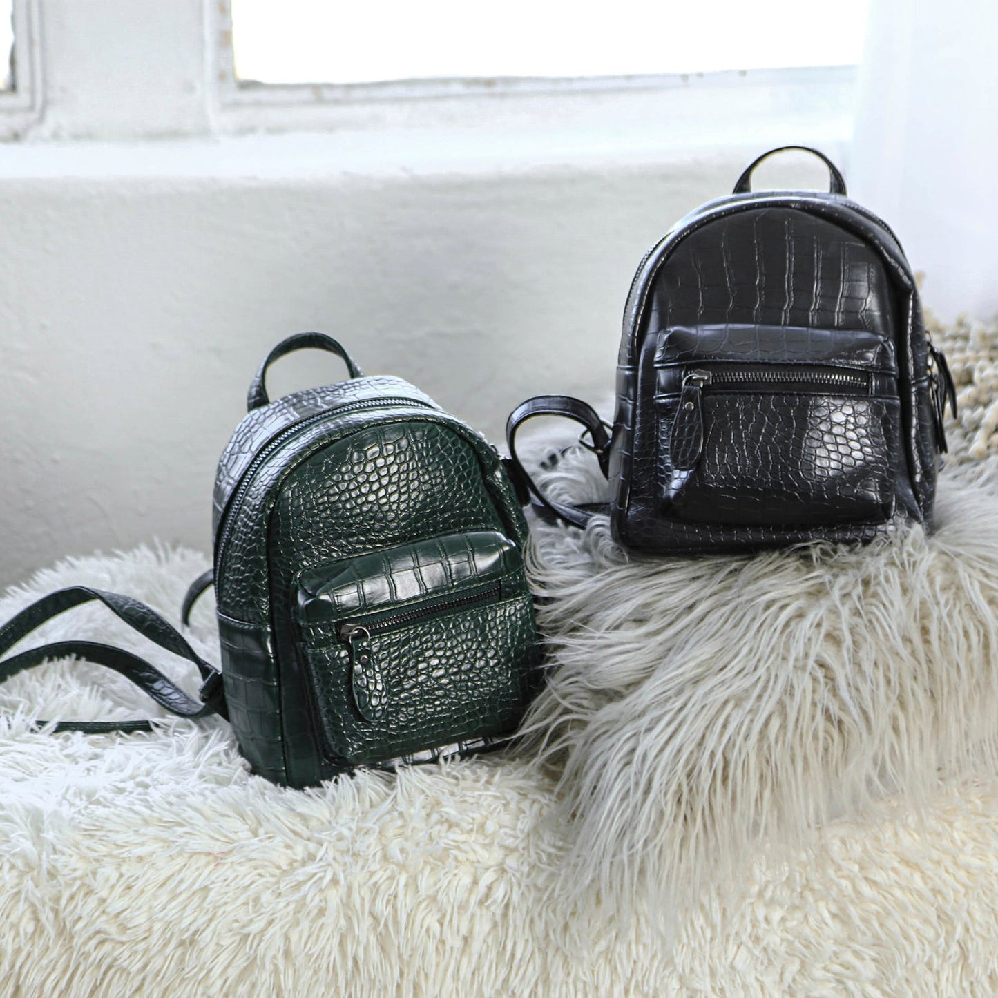PU LEATHER ALLIGATOR PRINT BACKPACK