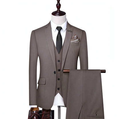 CavalierClass™ – 3PC Men's Banquet Suit Set