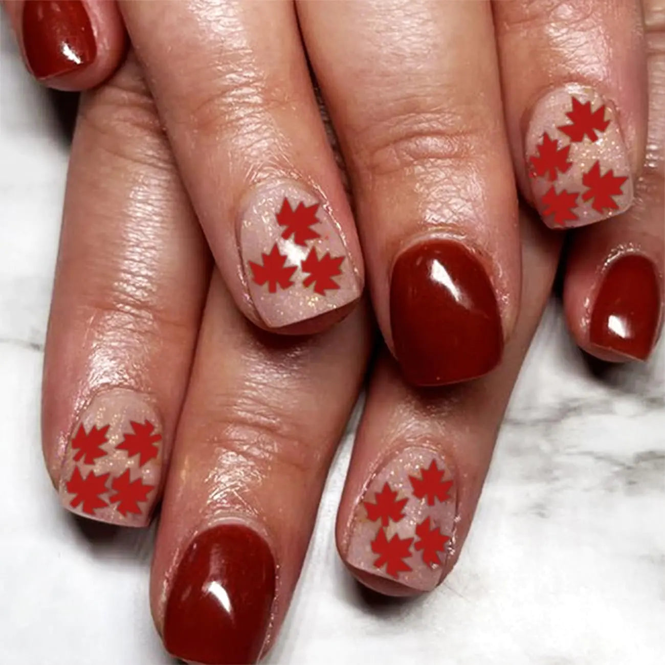Fall Leaf Press on Nails Fake Nails Short Square Glitter with Maple Leaf Design Red Leaves Acrylic Nails Glossy Stick on Nails Artificial Nails Glue on Nails for Women Thanksgiving Manicure Autumn 24